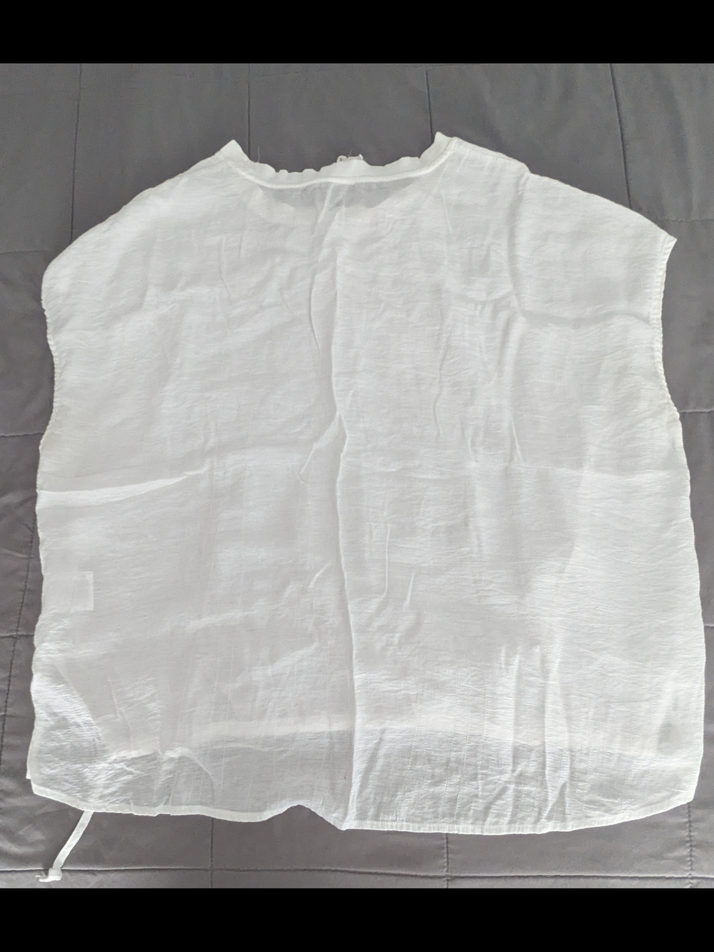 Mineral Fusion White Semi-Sheer Short Sleeve Blouse